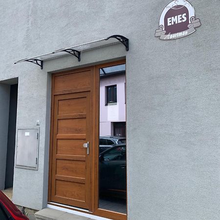 Apartman Emes S Terasou Kieżmark Zewnętrze zdjęcie