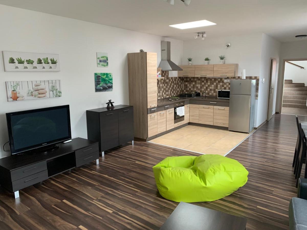 Apartman Emes S Terasou Kieżmark Zewnętrze zdjęcie